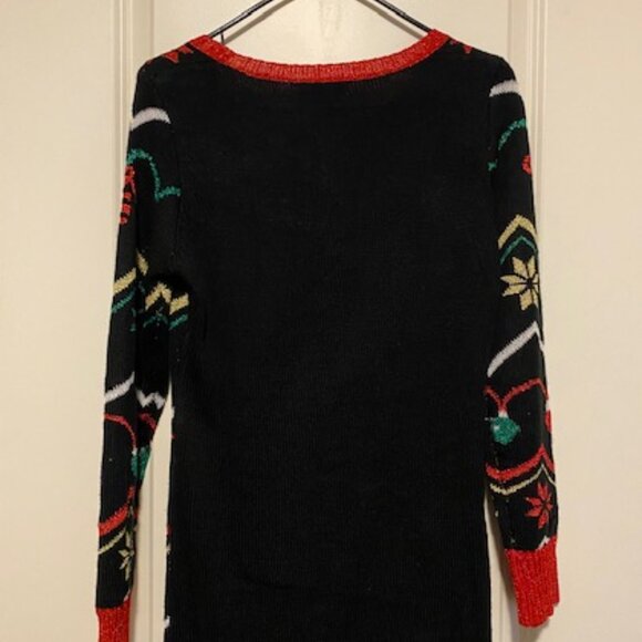 Christmas Sweater - Picture 7 of 12